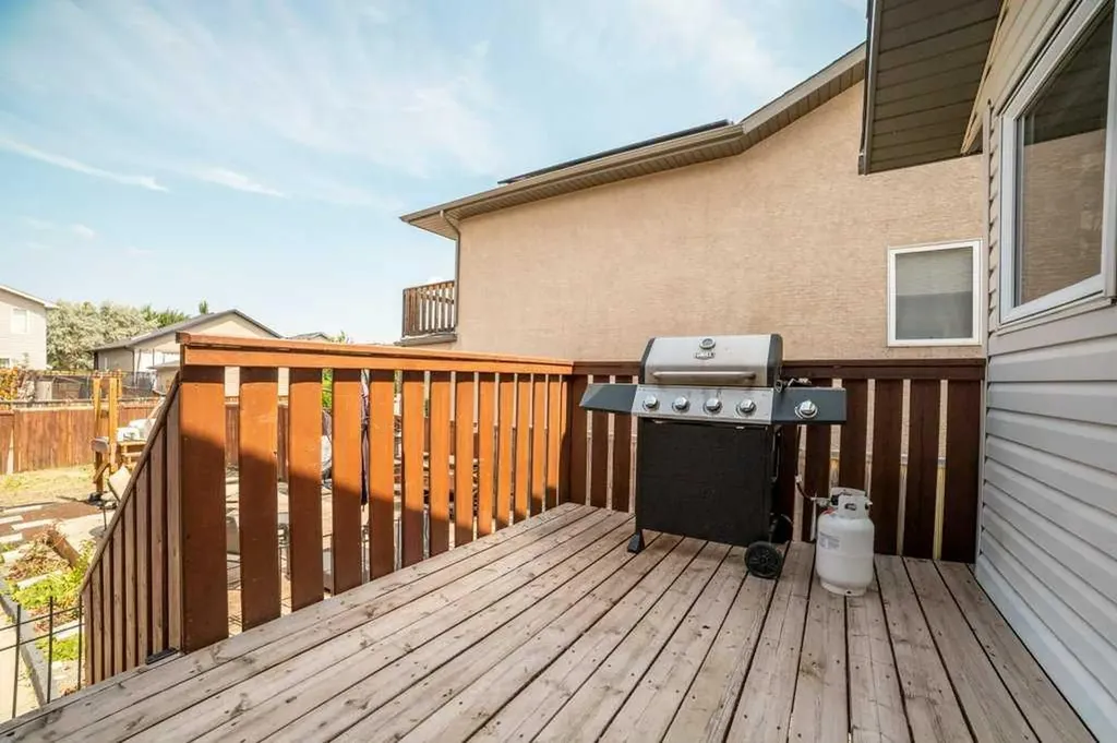 215 Grand River Boulevard W Lethbridge AB T1K 8C5