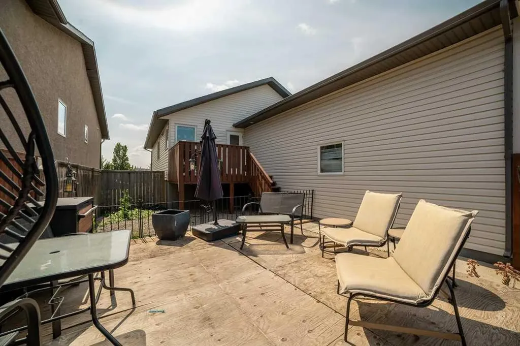 215 Grand River Boulevard W Lethbridge AB T1K 8C5