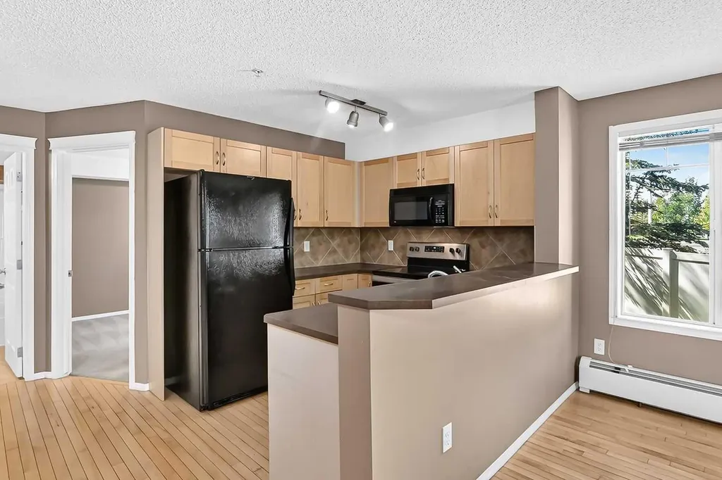 70 Panamount Drive NW Calgary AB T3K 5Z1