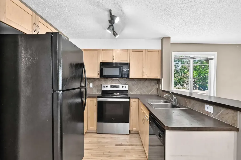 70 Panamount Drive NW Calgary AB T3K 5Z1