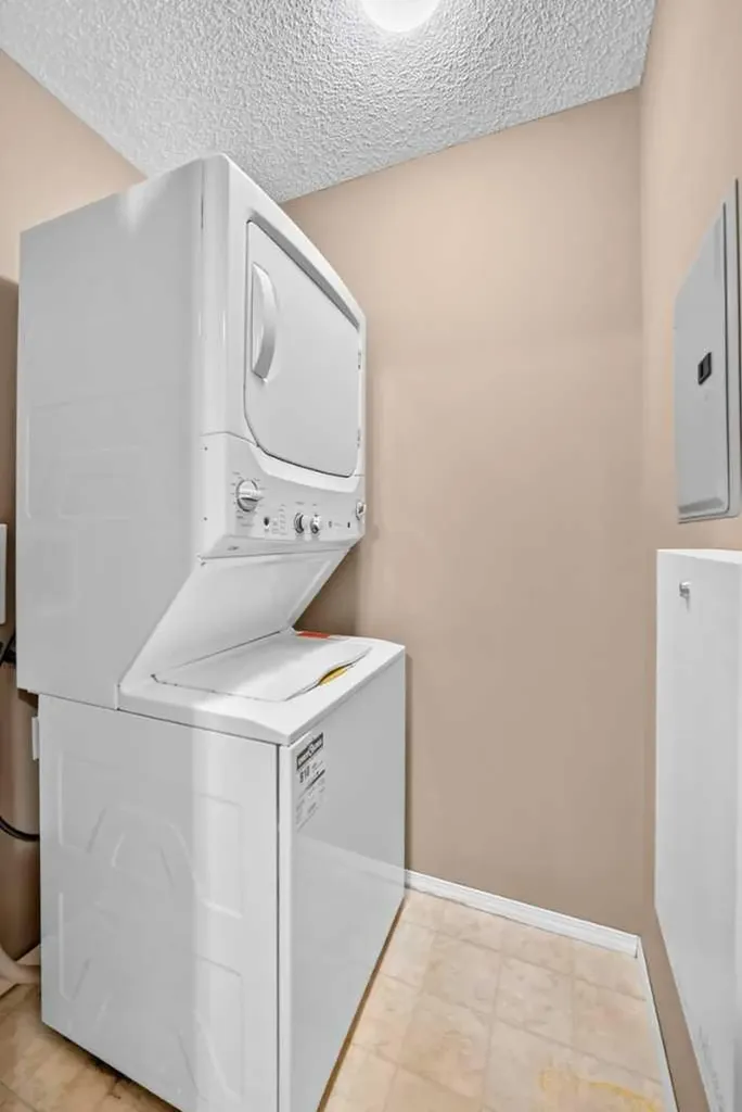 70 Panamount Drive NW Calgary AB T3K 5Z1