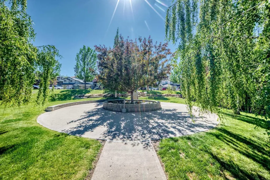 70 Panamount Drive NW Calgary AB T3K 5Z1
