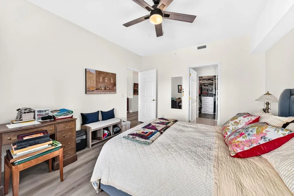 728 Country Hills Road NW Calgary AB T3K 5K8