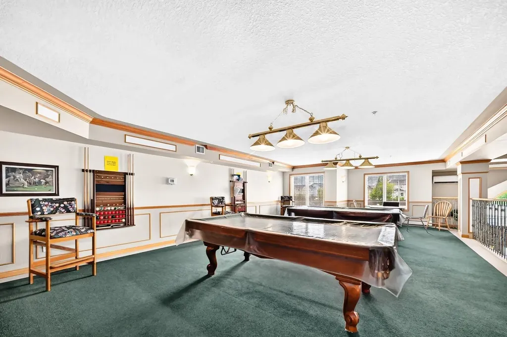 728 Country Hills Road NW Calgary AB T3K 5K8