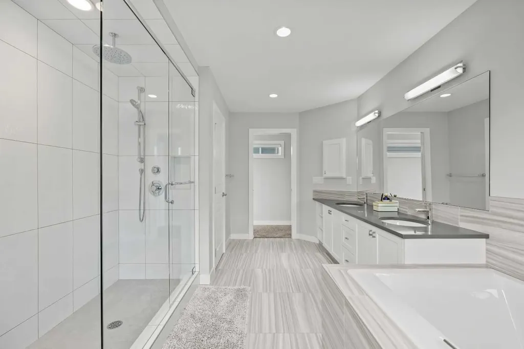 238 Nolancrest Heights NW Calgary AB T3R0V8