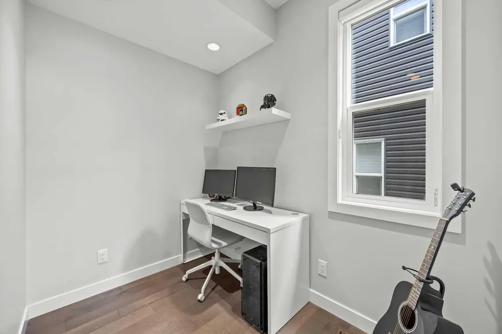 238 Nolancrest Heights NW Calgary AB T3R0V8