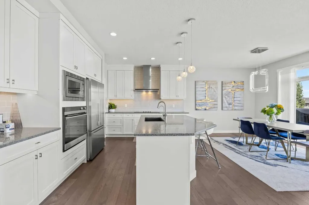 238 Nolancrest Heights NW Calgary AB T3R0V8