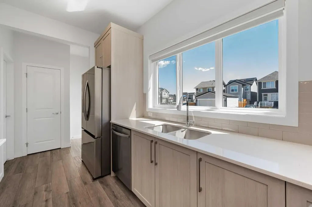 399 Magnolia Drive SE Calgary AB T3M 3M4