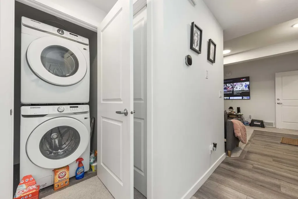 399 Magnolia Drive SE Calgary AB T3M 3M4