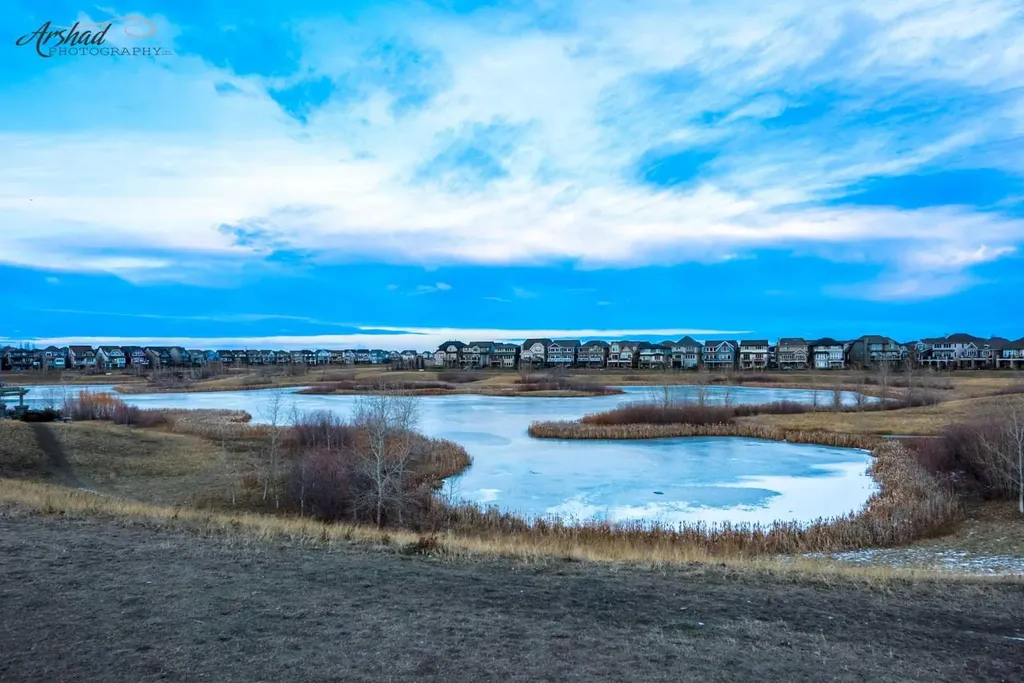 399 Magnolia Drive SE Calgary AB T3M 3M4