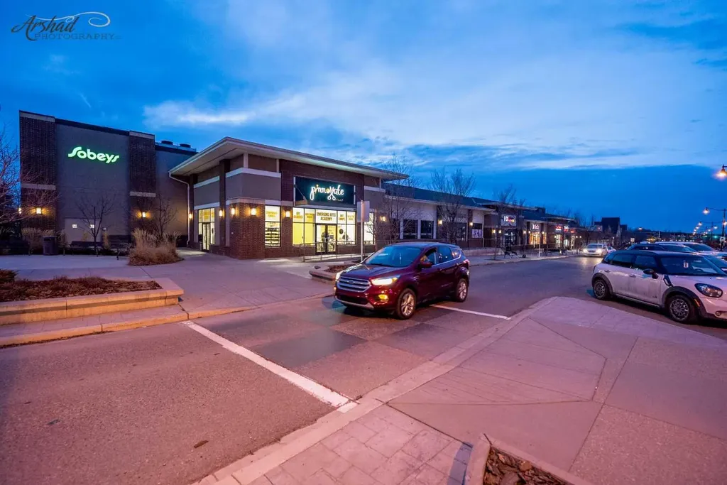 399 Magnolia Drive SE Calgary AB T3M 3M4