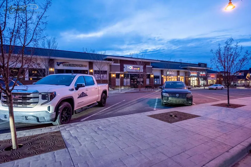 399 Magnolia Drive SE Calgary AB T3M 3M4