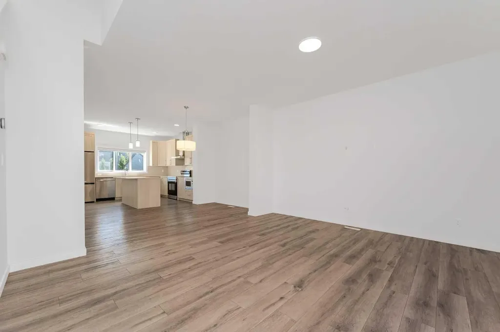 399 Magnolia Drive SE Calgary AB T3M 3M4
