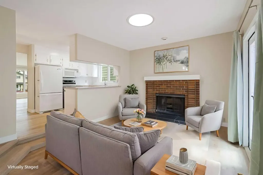 1111 Berkley Drive NW Calgary AB T3K1S6