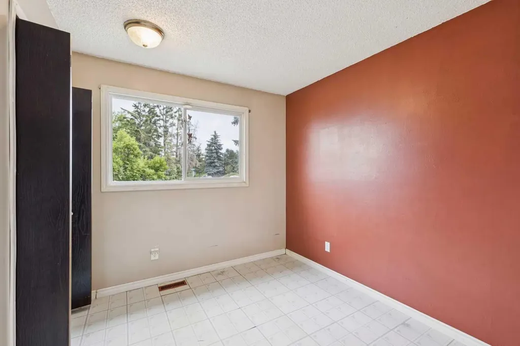 197 Acacia Drive SE Airdrie AB T4B1G6