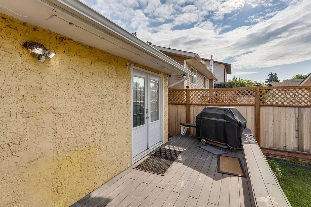197 Acacia Drive SE Airdrie AB T4B1G6