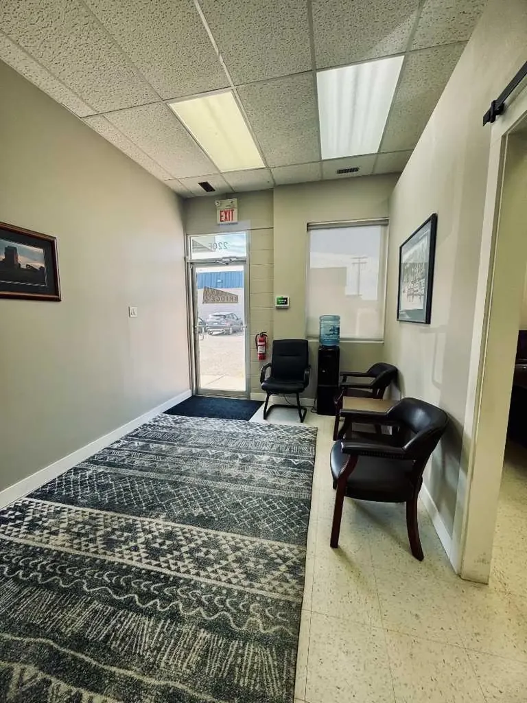 220F 12a Street N Lethbridge AB T1H 4E8