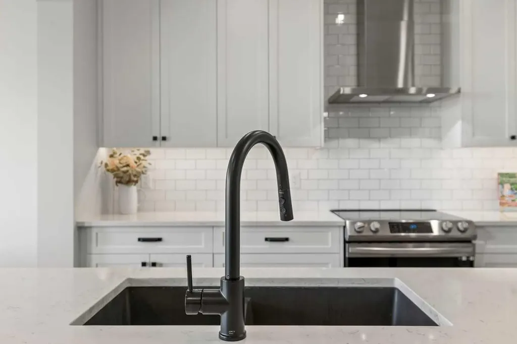 45 Savoy Landing SE Calgary AB T3S0E1