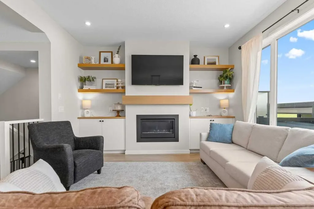45 Savoy Landing SE Calgary AB T3S0E1