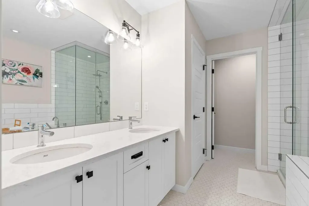 45 Savoy Landing SE Calgary AB T3S0E1