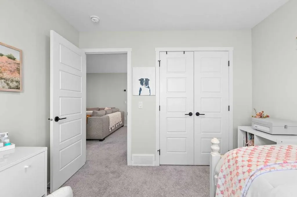 45 Savoy Landing SE Calgary AB T3S0E1