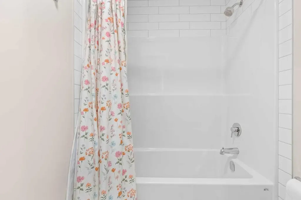 45 Savoy Landing SE Calgary AB T3S0E1