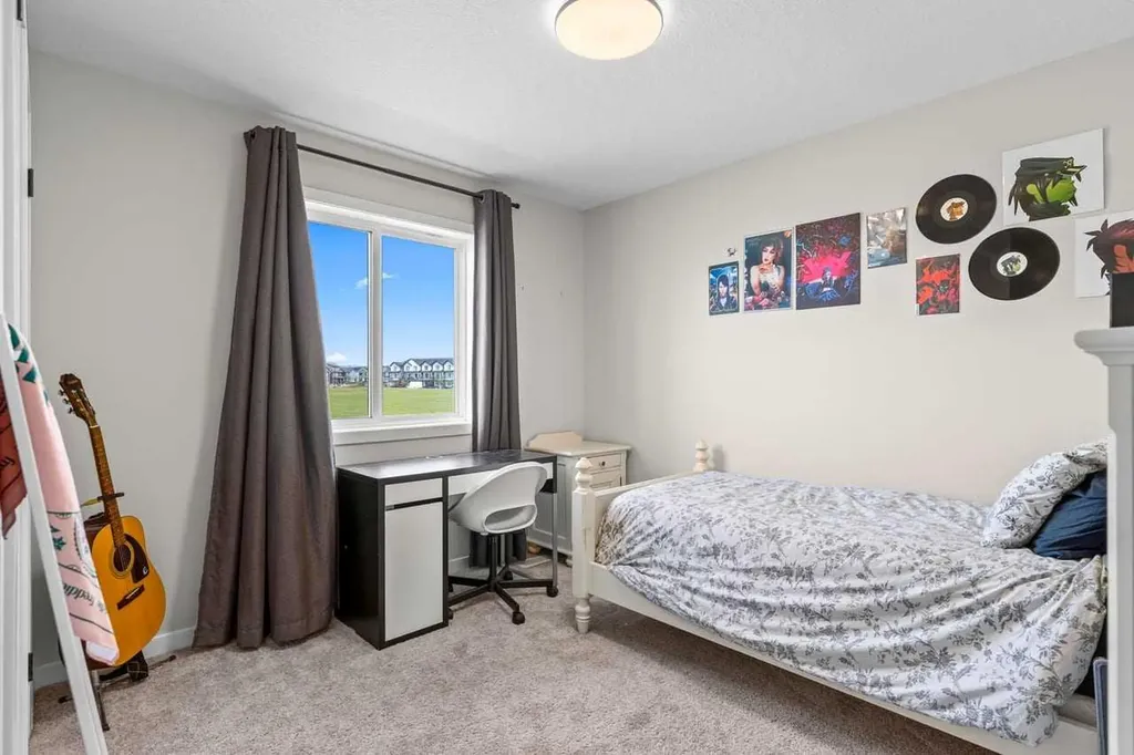 45 Savoy Landing SE Calgary AB T3S0E1