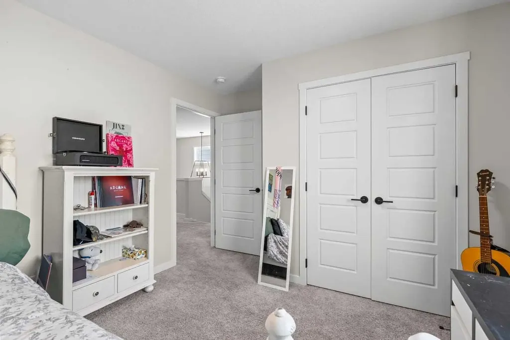 45 Savoy Landing SE Calgary AB T3S0E1