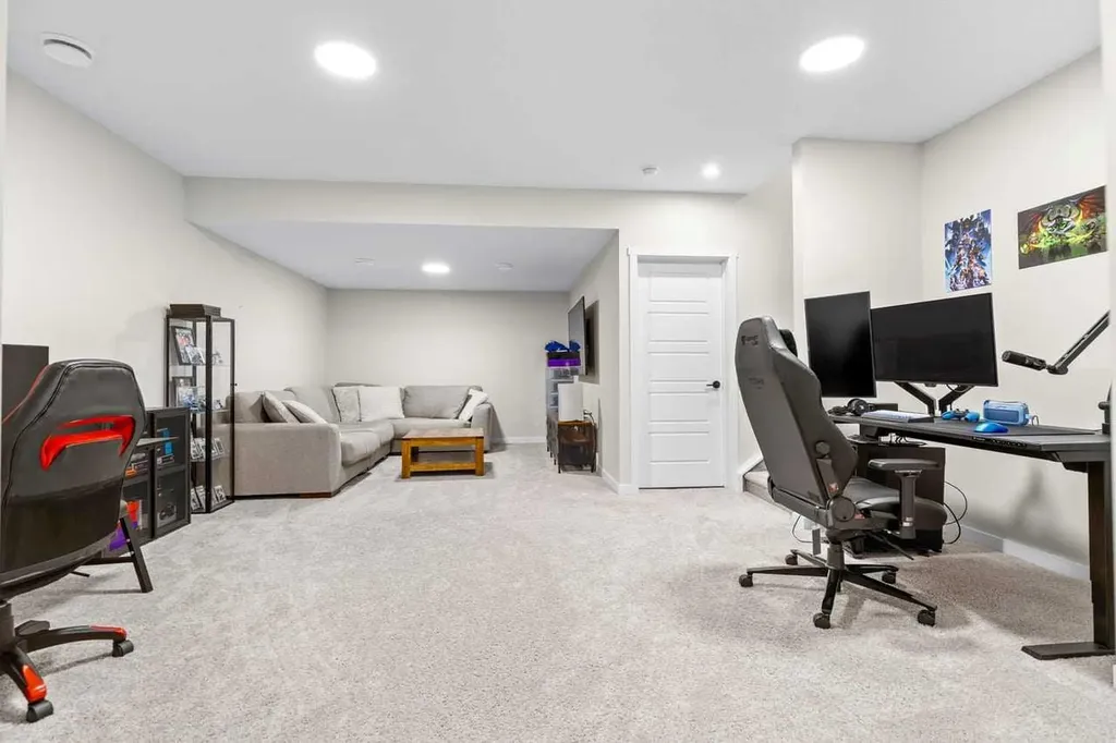 45 Savoy Landing SE Calgary AB T3S0E1