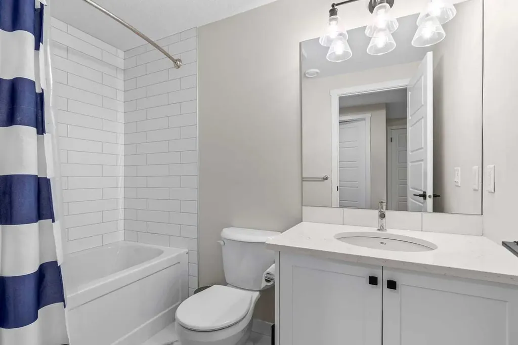45 Savoy Landing SE Calgary AB T3S0E1