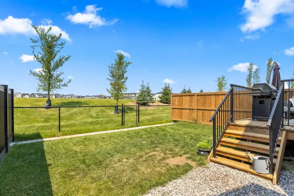 45 Savoy Landing SE Calgary AB T3S0E1