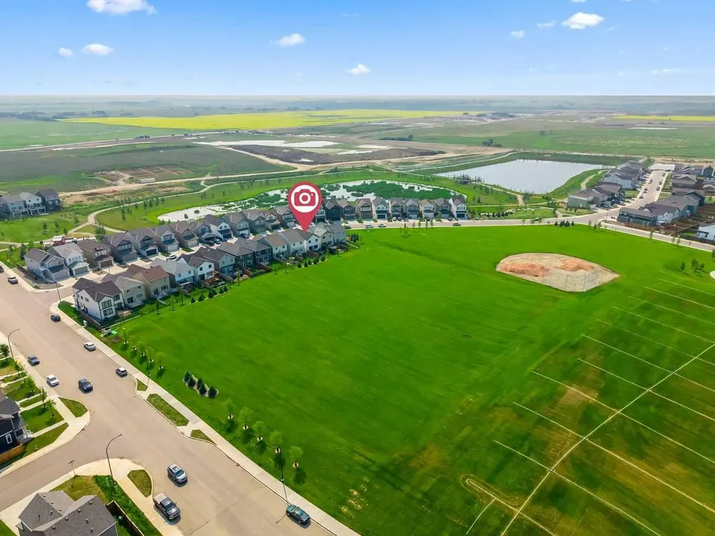 45 Savoy Landing SE Calgary AB T3S0E1