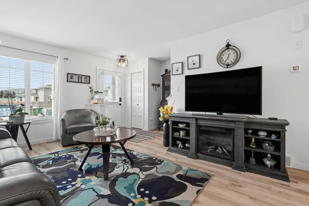 210 Firelight Way W Lethbridge AB T1J 5T3