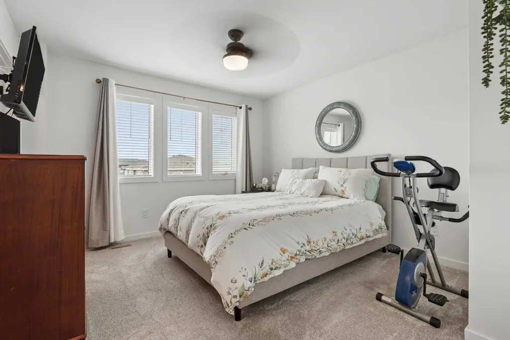 210 Firelight Way W Lethbridge AB T1J 5T3