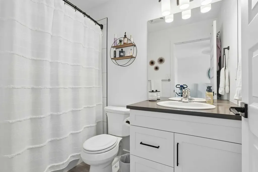 210 Firelight Way W Lethbridge AB T1J 5T3