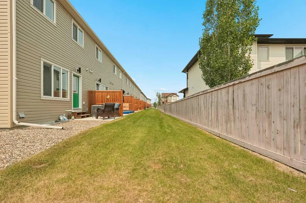 210 Firelight Way W Lethbridge AB T1J 5T3
