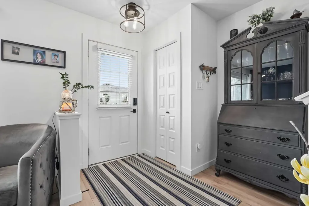210 Firelight Way W Lethbridge AB T1J 5T3
