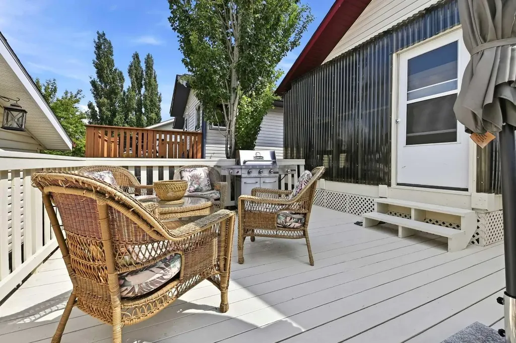 91 Doherty Close Red Deer AB T4R 3G1