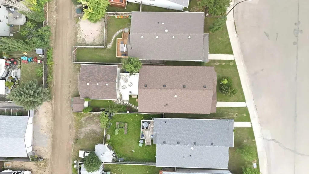 91 Doherty Close Red Deer AB T4R 3G1