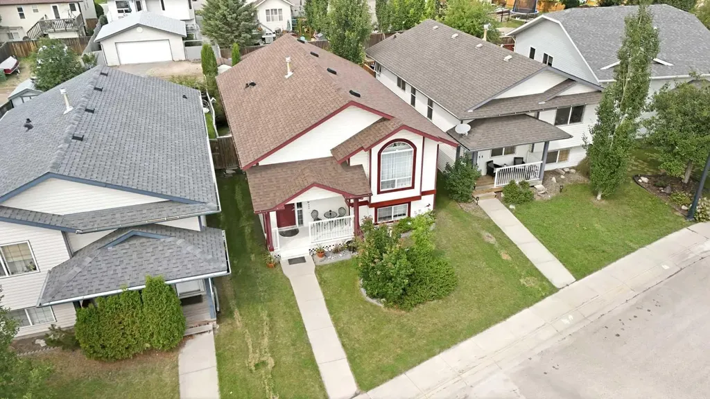 91 Doherty Close Red Deer AB T4R 3G1
