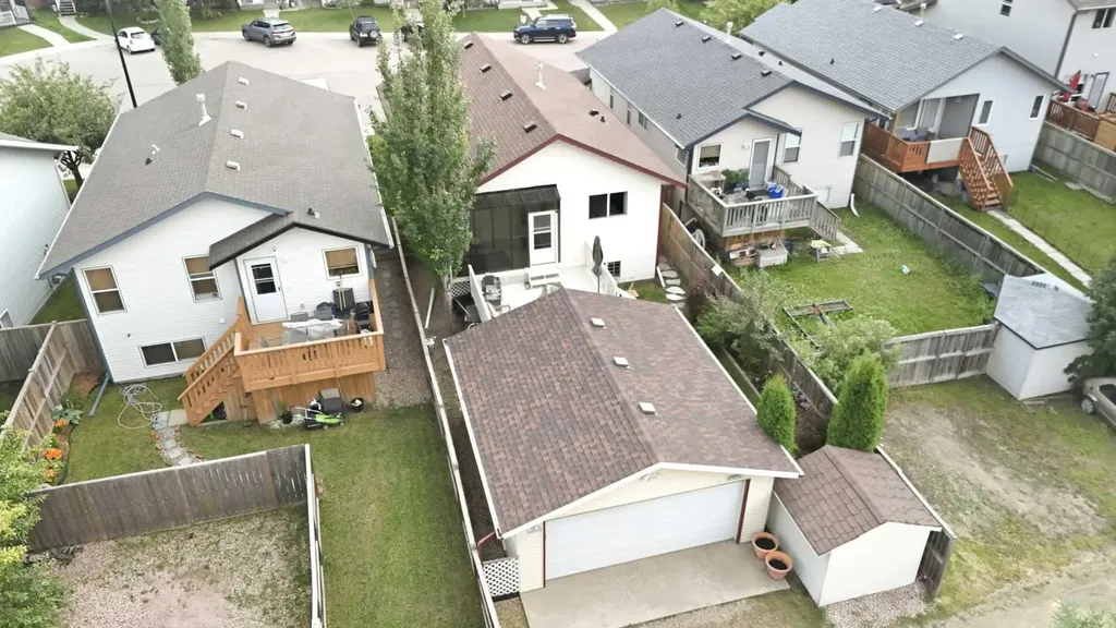 91 Doherty Close Red Deer AB T4R 3G1