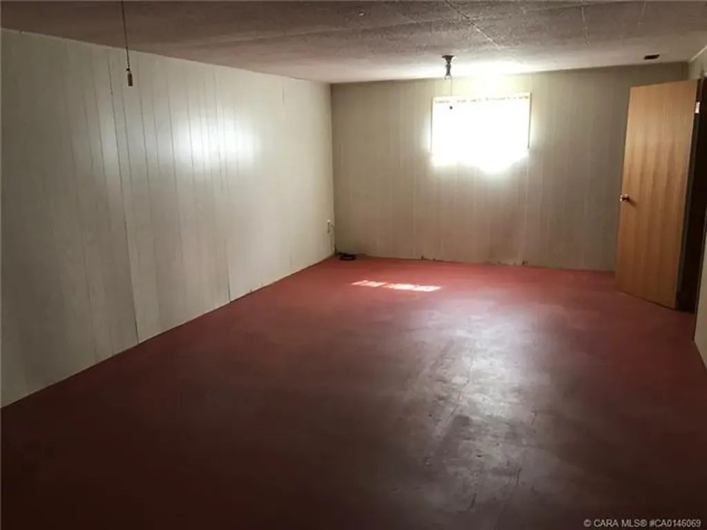 5316 53 Avenue Bashaw AB T0B 0H0