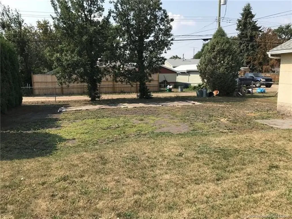 5316 53 Avenue Bashaw AB T0B 0H0