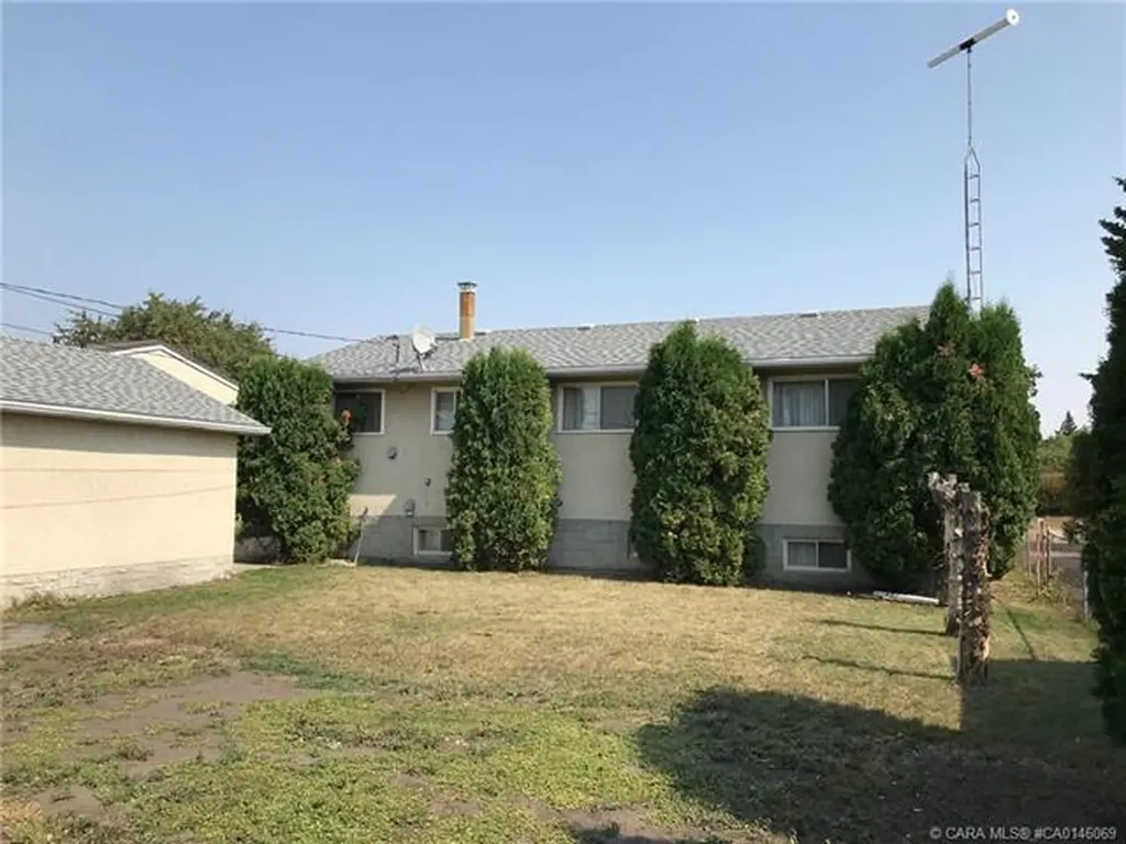 5316 53 Avenue Bashaw AB T0B 0H0