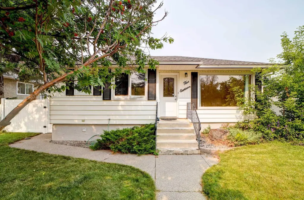 518 10 Street N Lethbridge AB T1H 2C8
