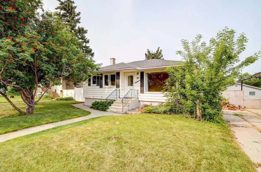 518 10 Street N Lethbridge AB T1H 2C8
