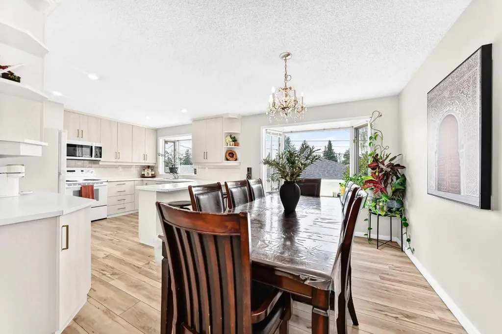 4 Marbrooke Circle NE Calgary AB T2A 2W4