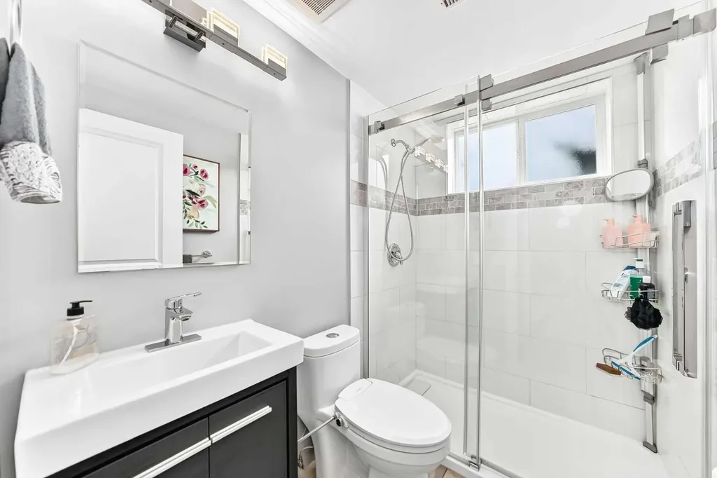 4 Marbrooke Circle NE Calgary AB T2A 2W4