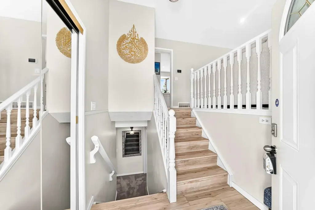 4 Marbrooke Circle NE Calgary AB T2A 2W4