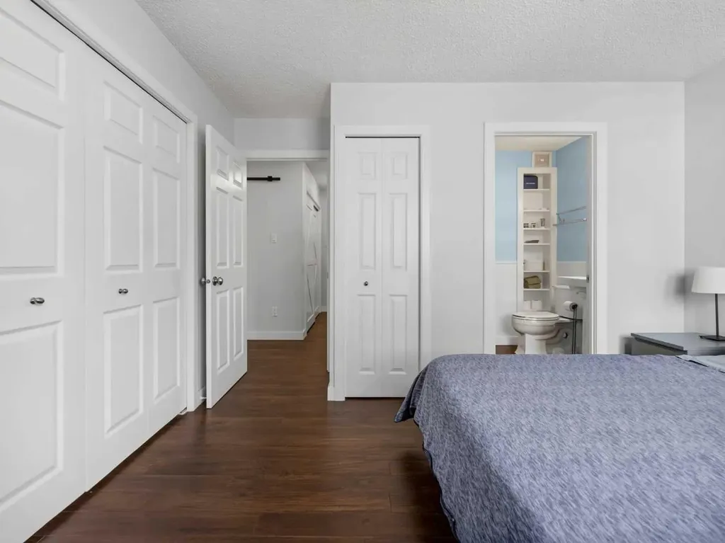 537 14 Avenue SW Calgary AB T2R 0M7